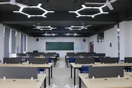 说明: E:/鼎利学院实验室/406：高频电子线路实训室/IMG_4422.JPGIMG_4422
