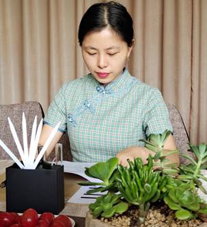 说明: 1