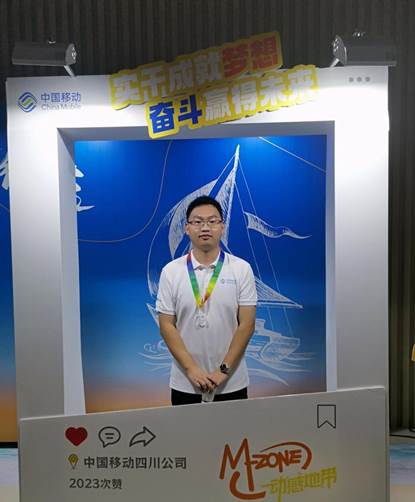 说明: f5e1ae05a829cc3a7f872ff73a7139c6